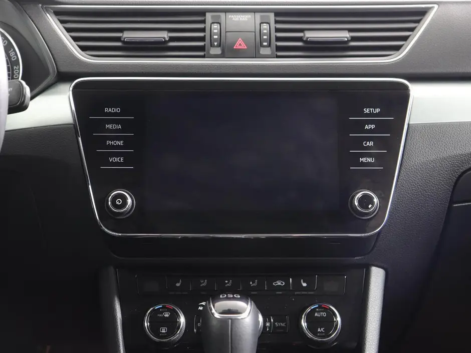 «Авто на Неве»