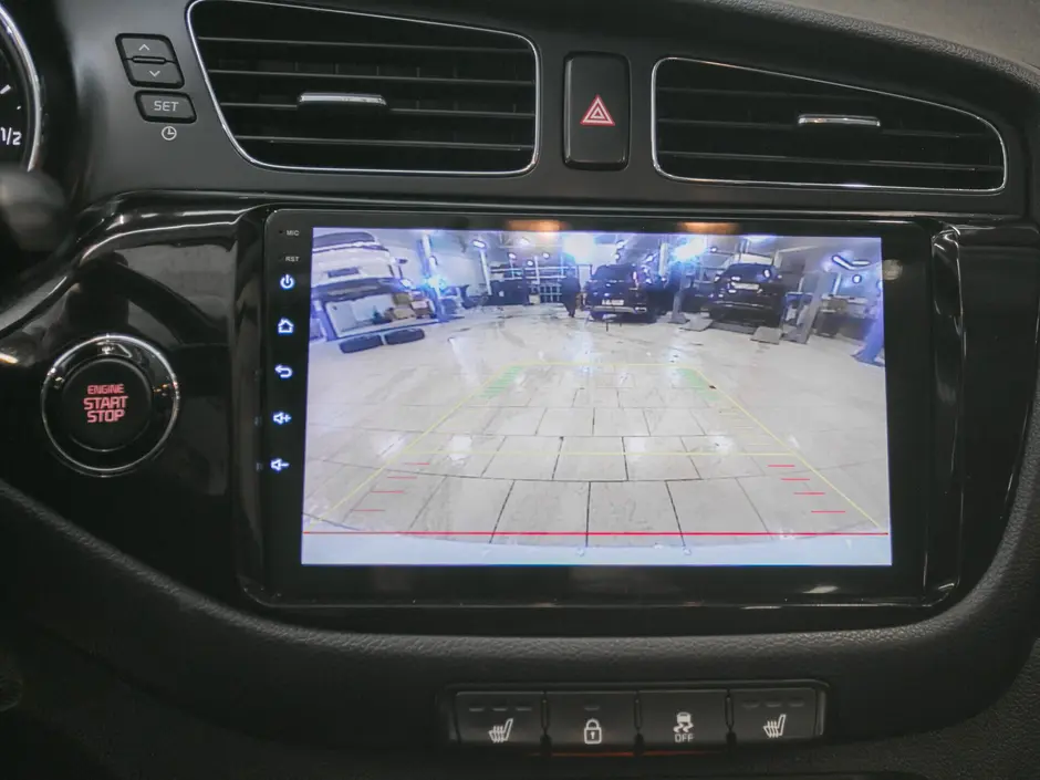 «Авто на Неве»