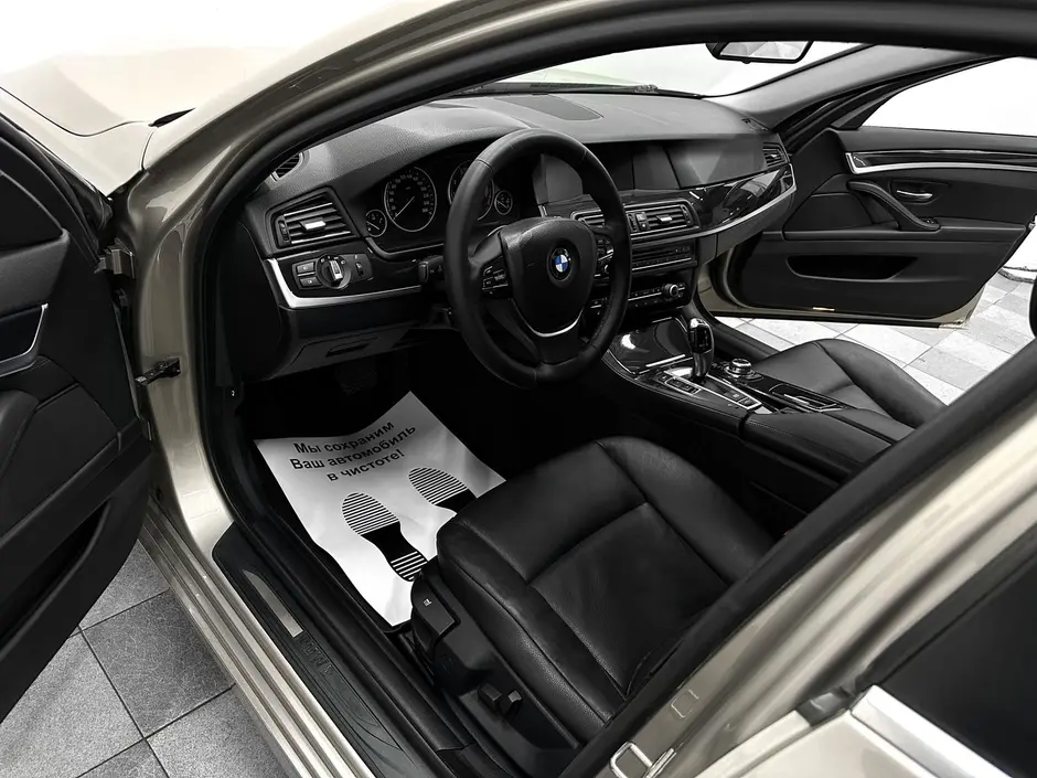 «Авто на Неве»