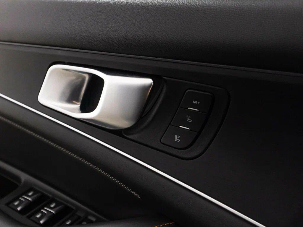 фото автомобиля 12