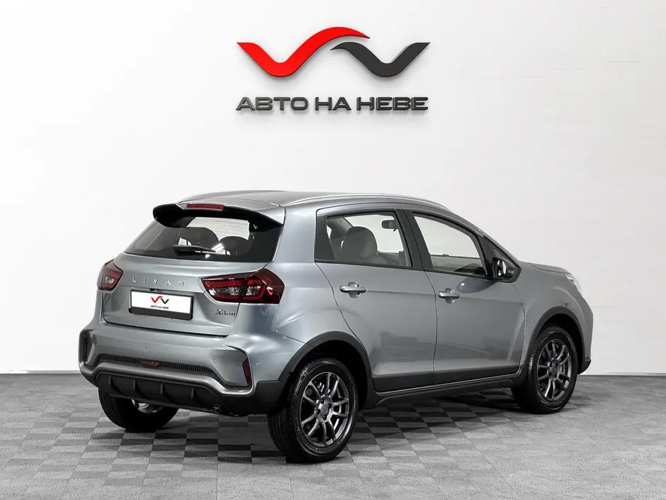 «Авто на Неве»