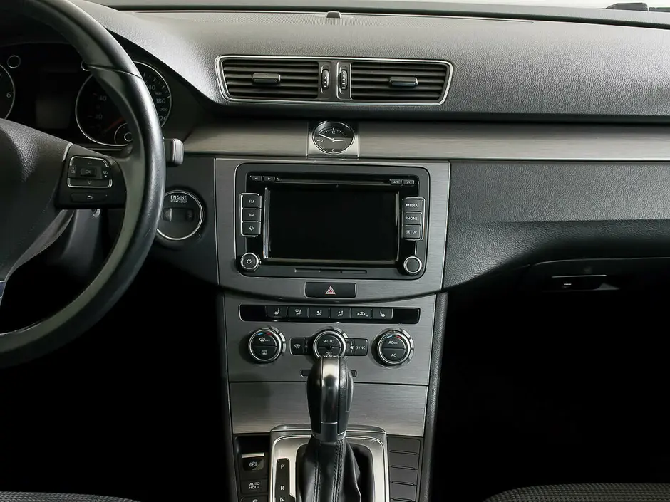 «Авто на Неве»