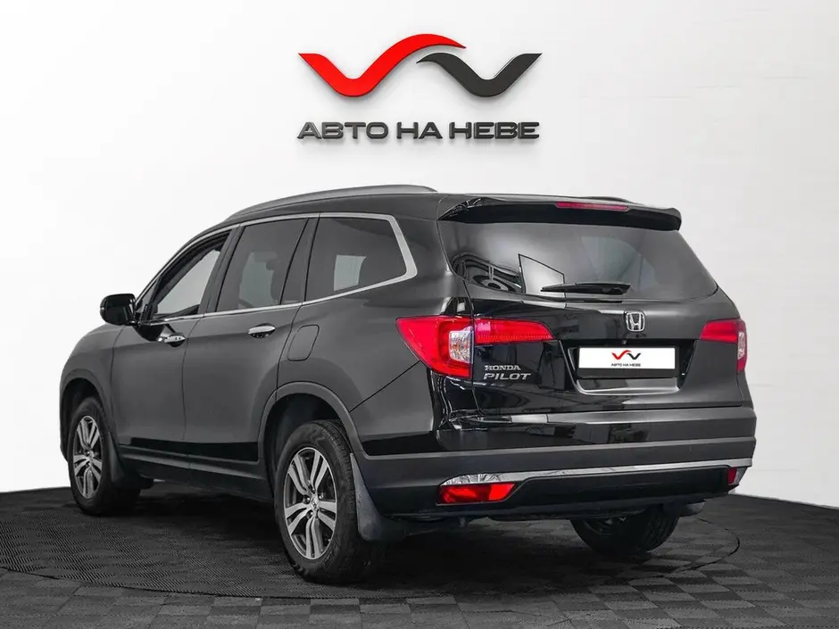 «Авто на Неве»