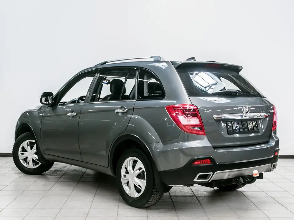 «Авто на Неве»