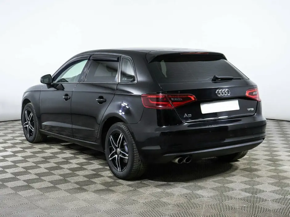 «Авто на Неве»