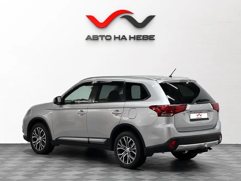 «Авто на Неве»