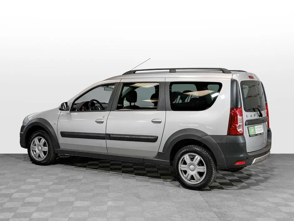 «Авто на Неве»