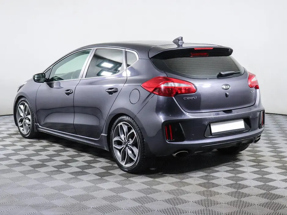 «Авто на Неве»