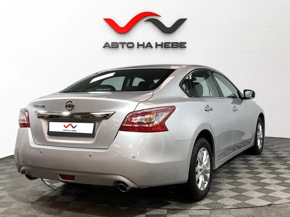 «Авто на Неве»