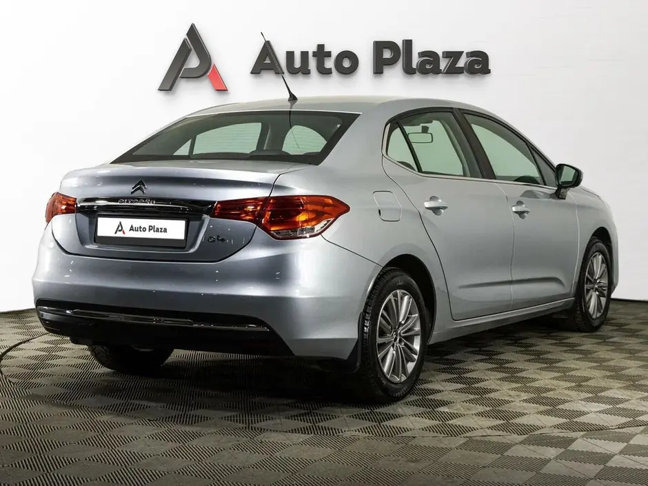 AutoPlaza