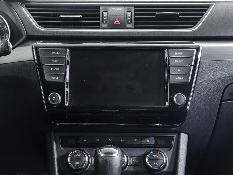 «Авто на Неве»