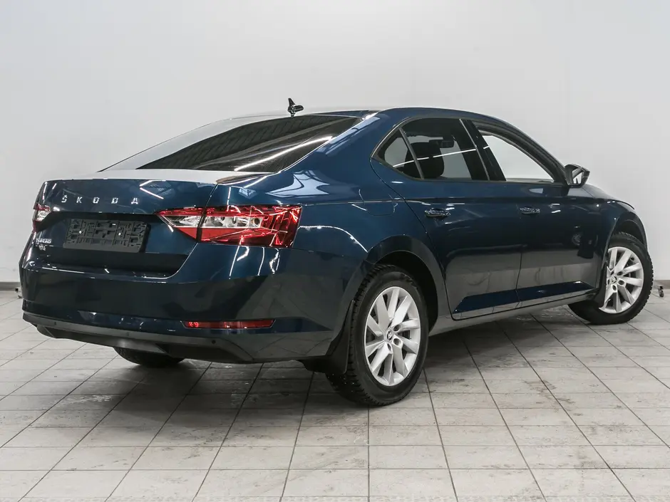 «Авто на Неве»