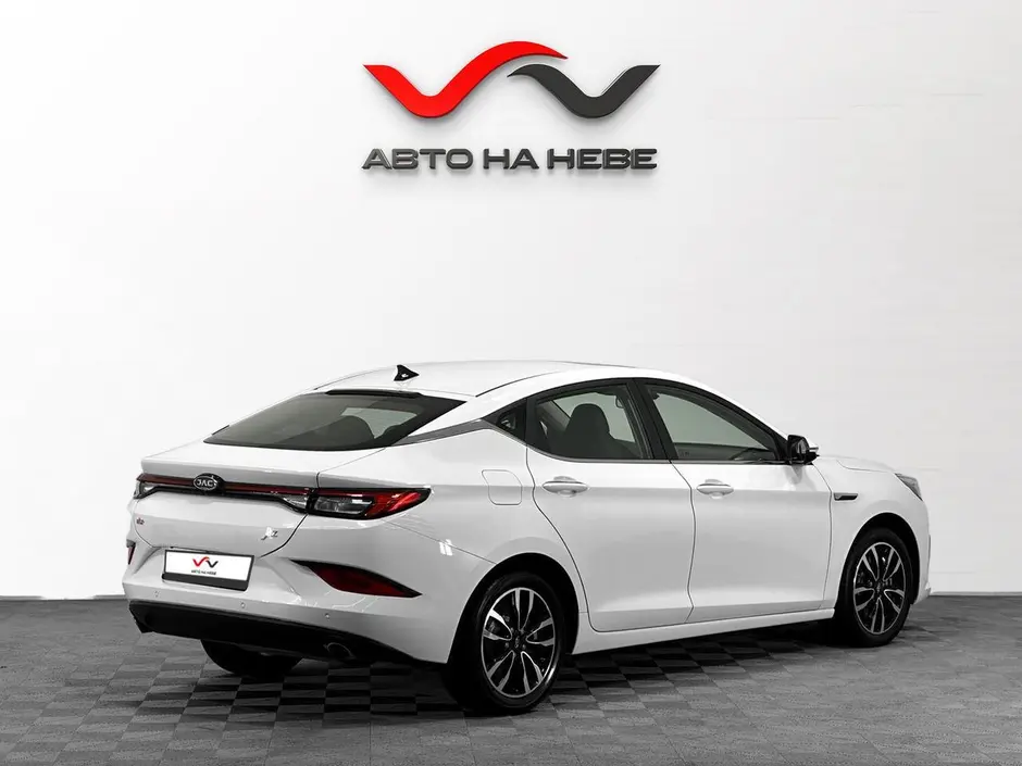 «Авто на Неве»