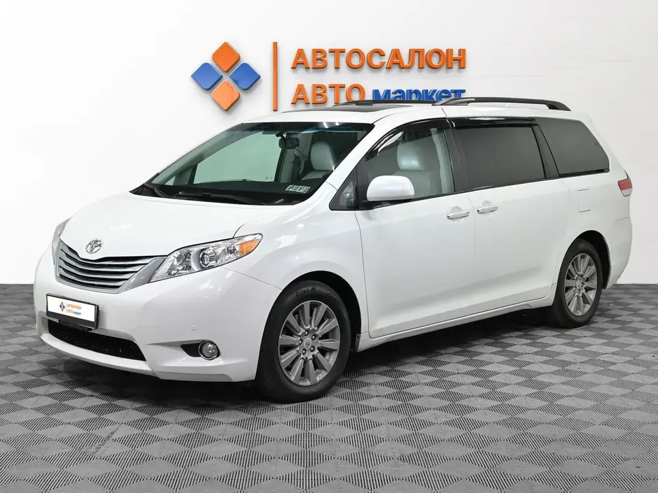 Toyota Sienna, 2014 г.