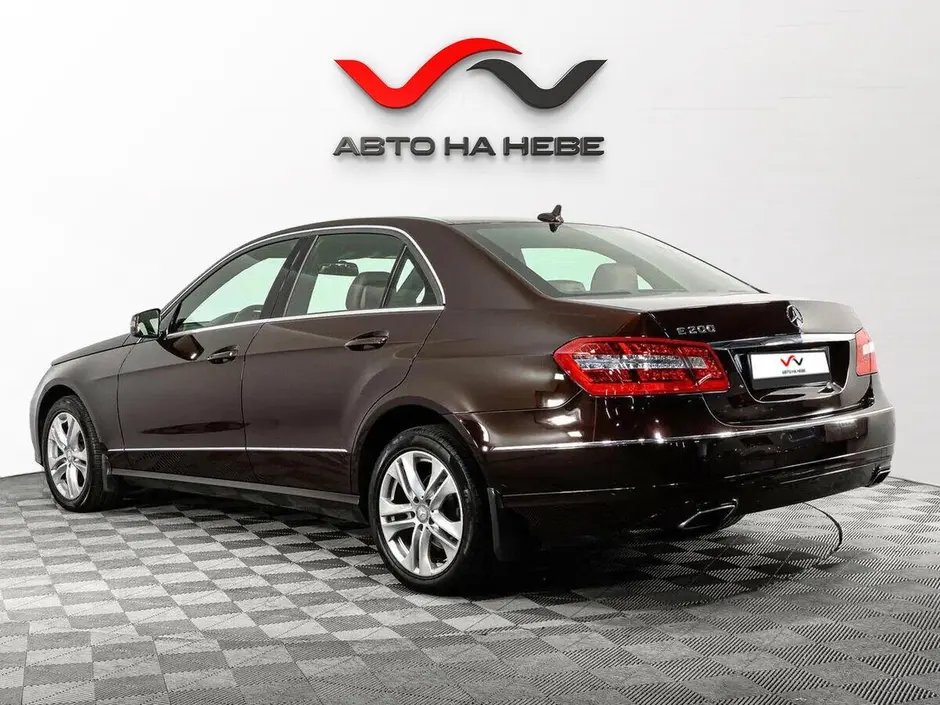 «Авто на Неве»