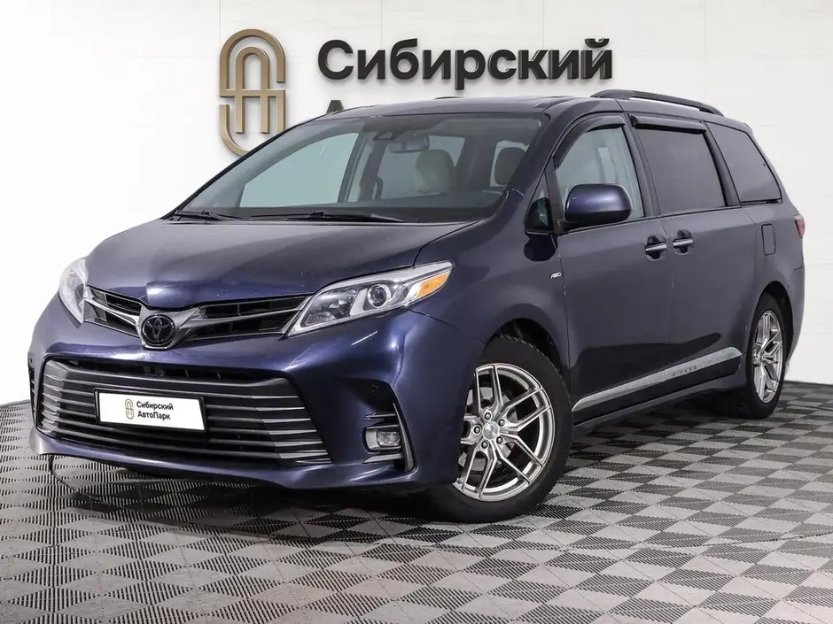 Toyota Sienna, 2018 г.