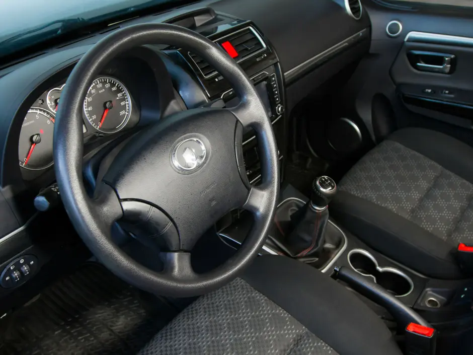 «Авто на Неве»