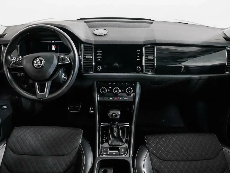 «Авто на Неве»