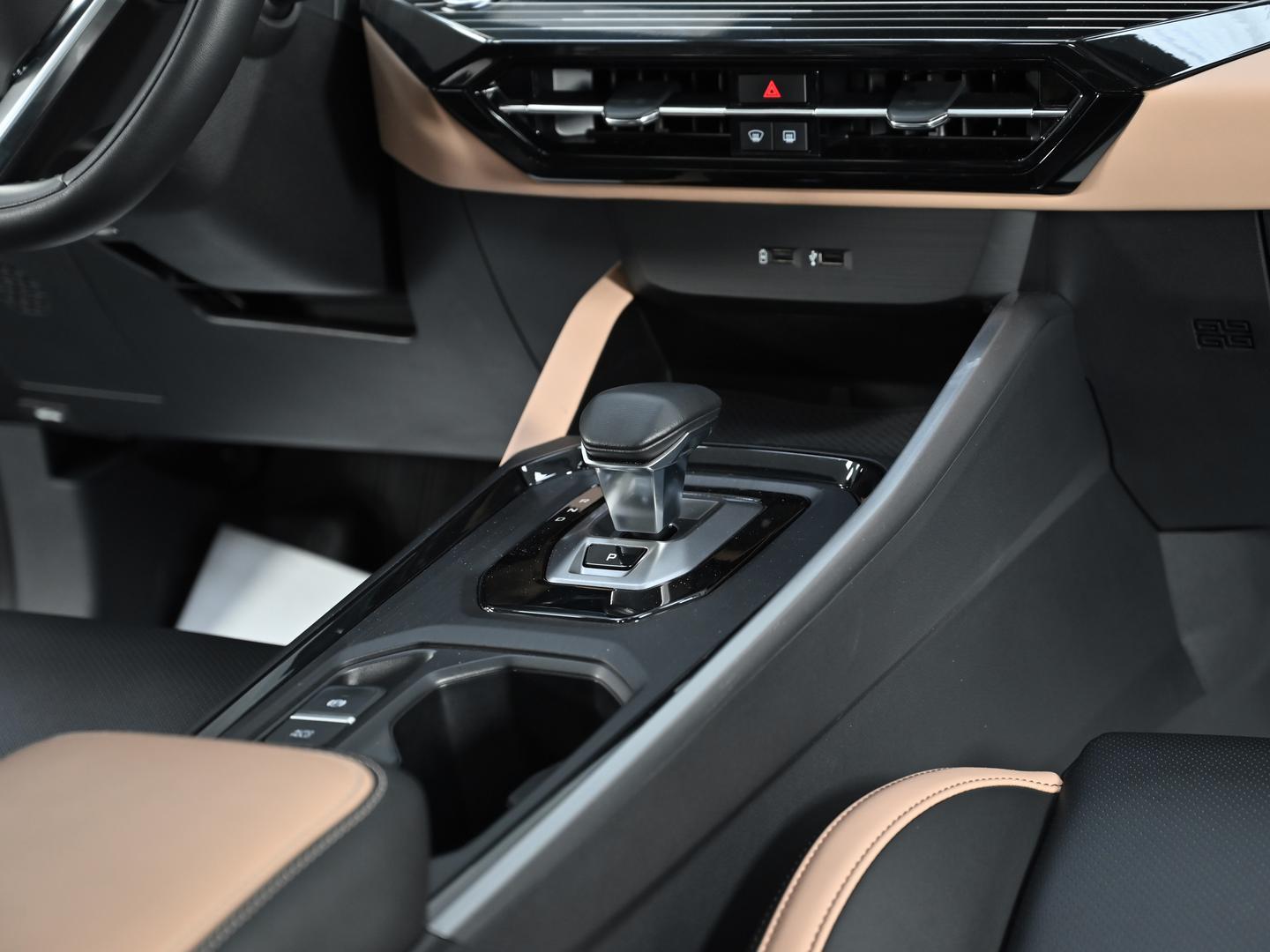 фото автомобиля 12