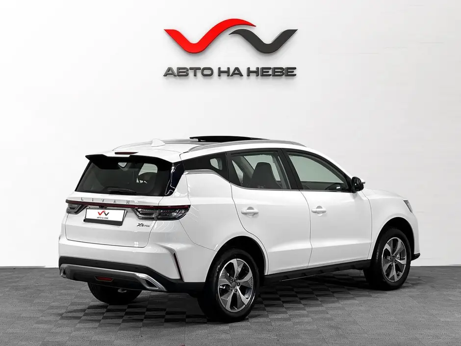 «Авто на Неве»