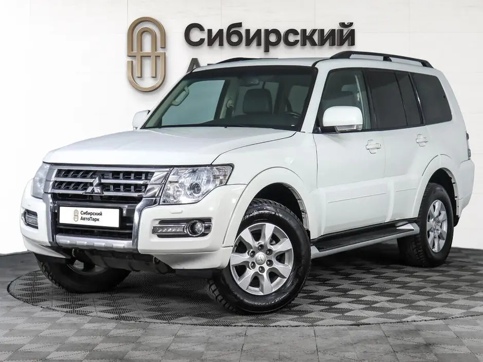 Mitsubishi Pajero, 2015 г.