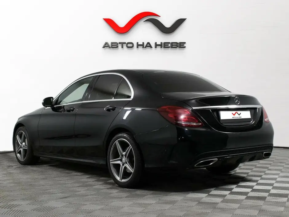 «Авто на Неве»