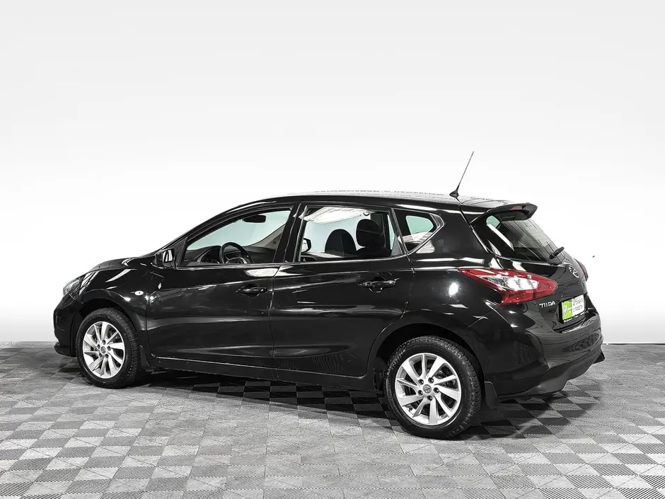 «Авто на Неве»