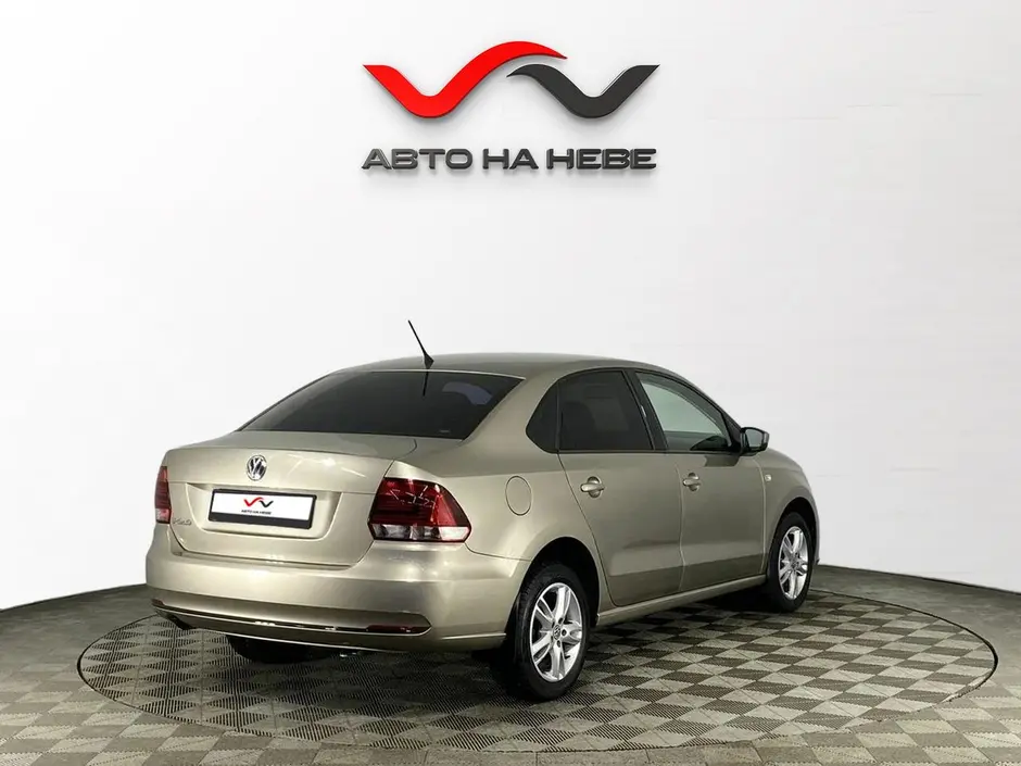 «Авто на Неве»