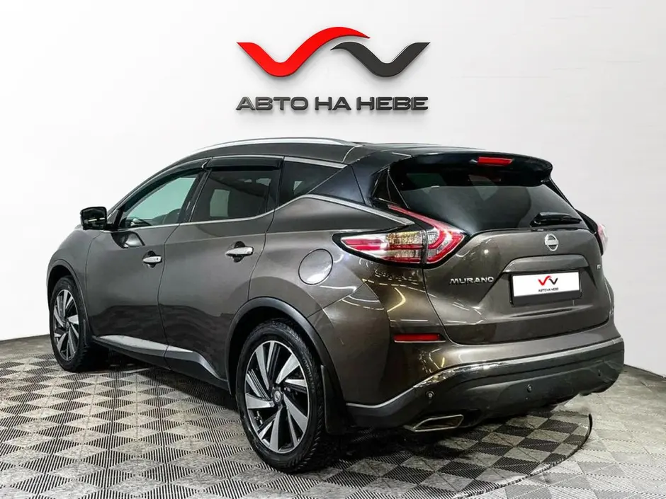 «Авто на Неве»