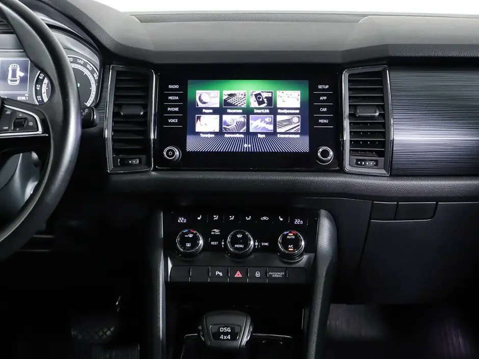 «Авто на Неве»