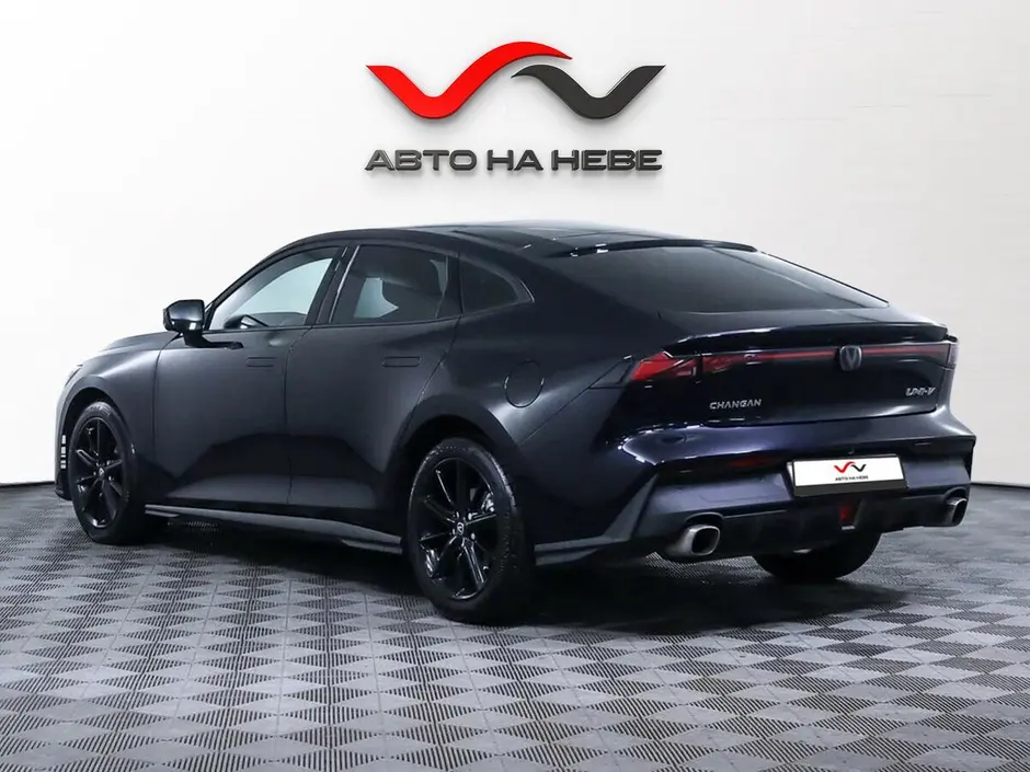 «Авто на Неве»