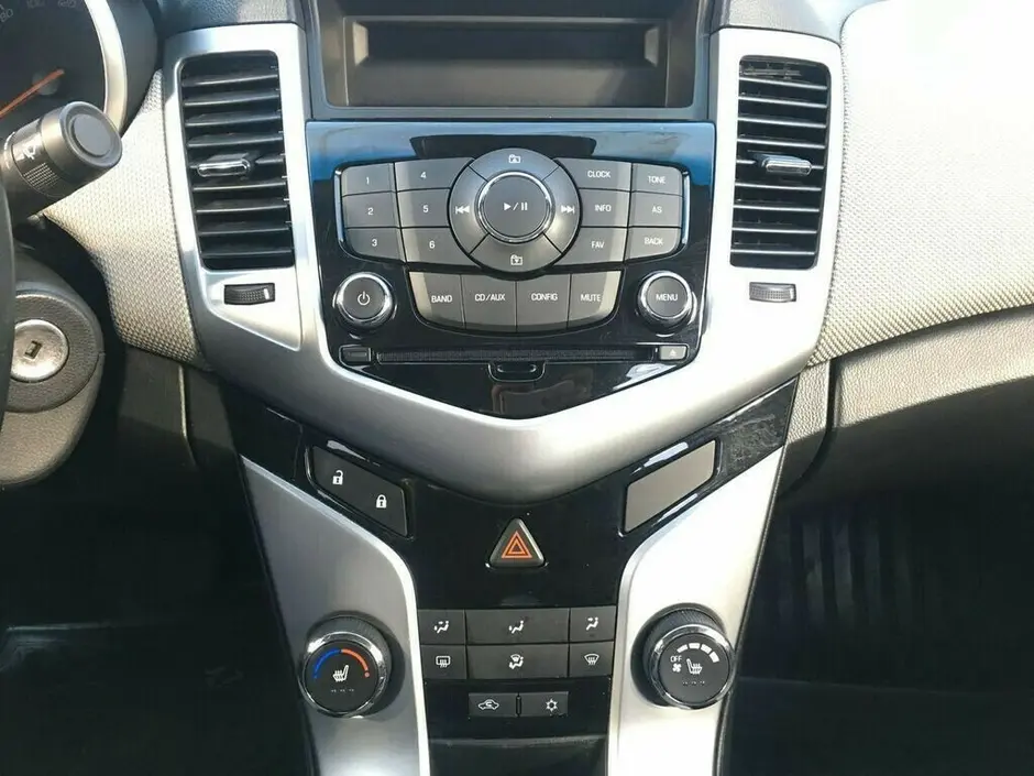 «Авто на Неве»