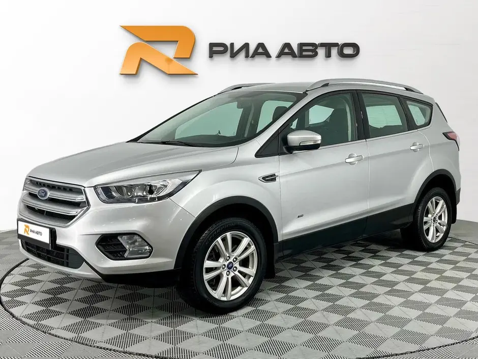 Ford Kuga, 2019 г.