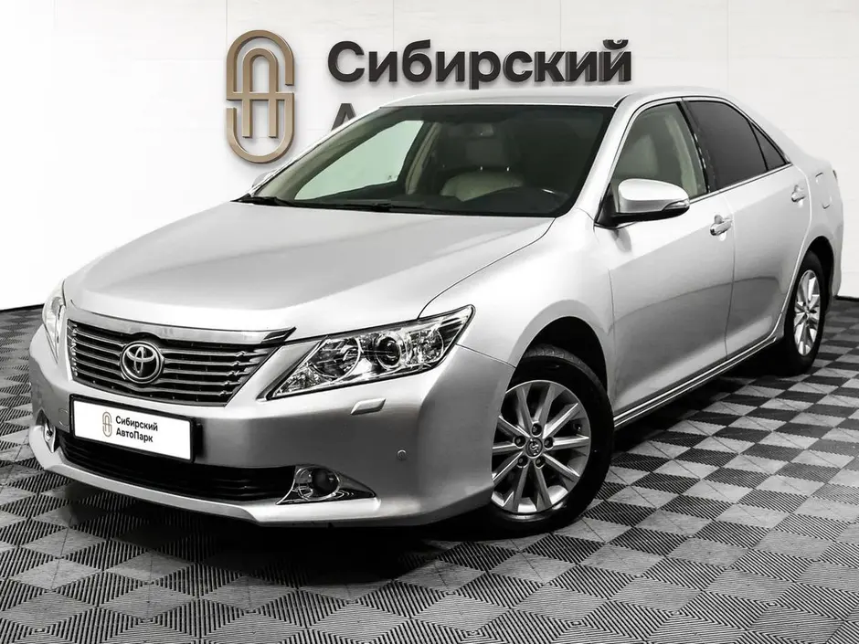 Toyota Camry, 2013 г.