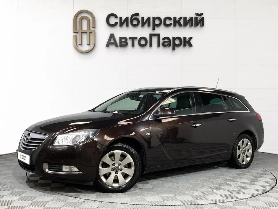 Opel Insignia, 2010 г.