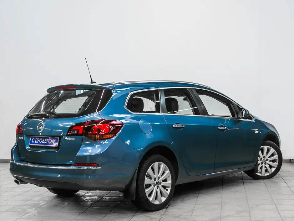 «Авто на Неве»