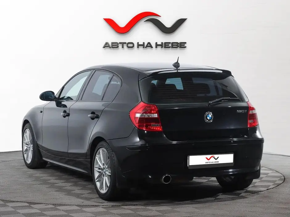 «Авто на Неве»