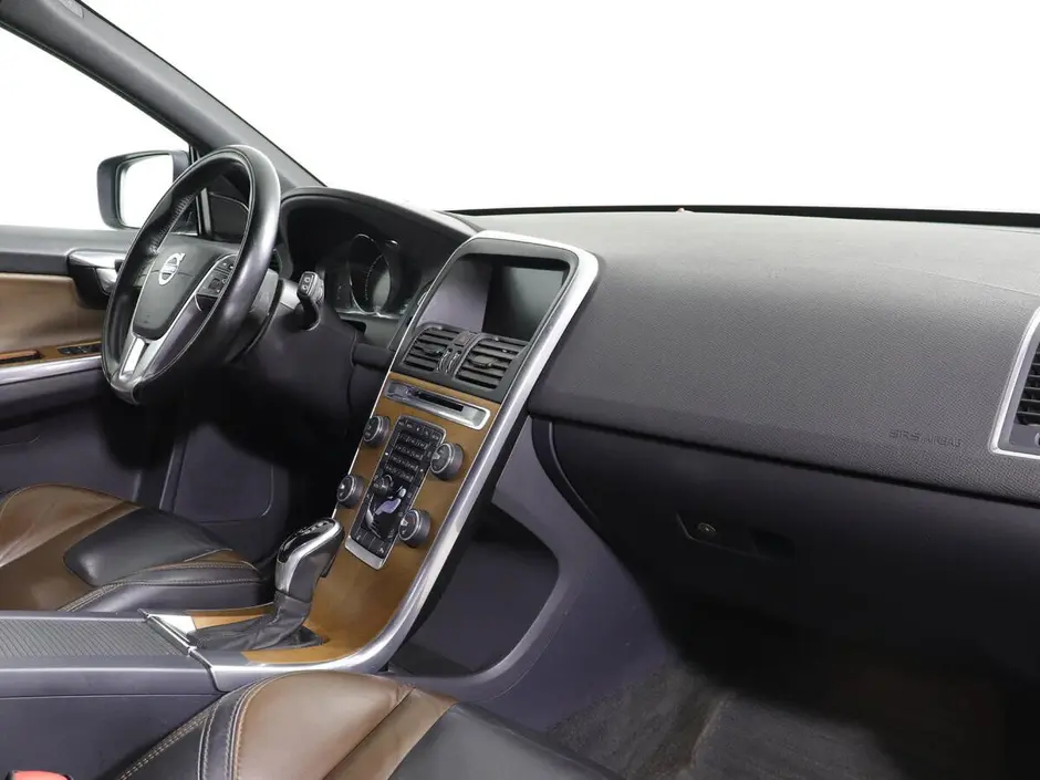 «Авто на Неве»