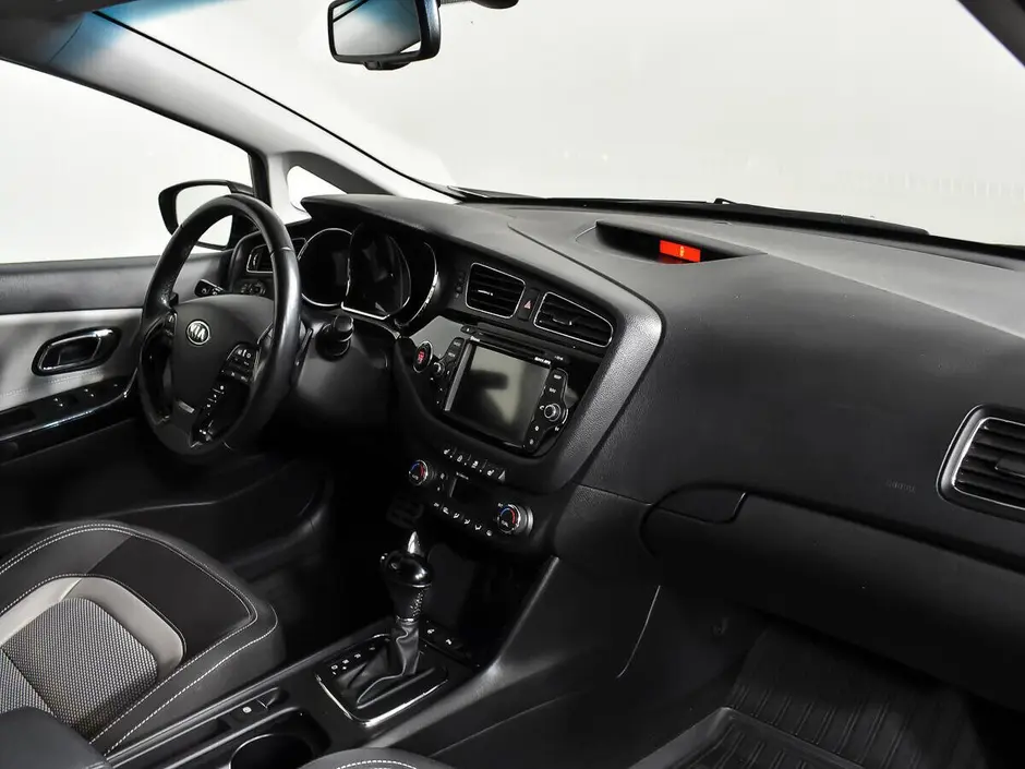 «Авто на Неве»