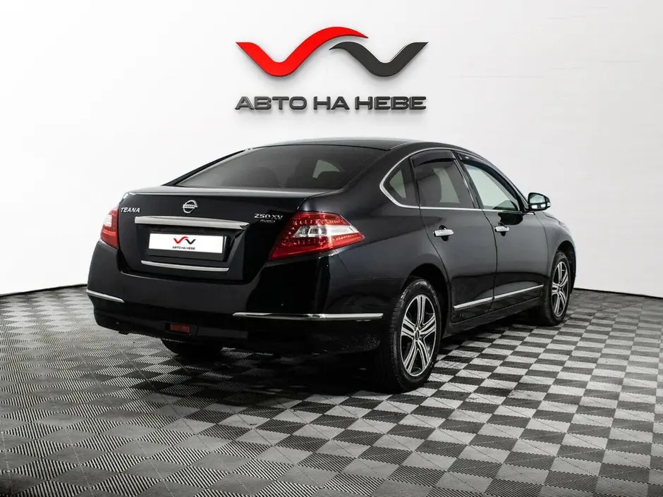 «Авто на Неве»