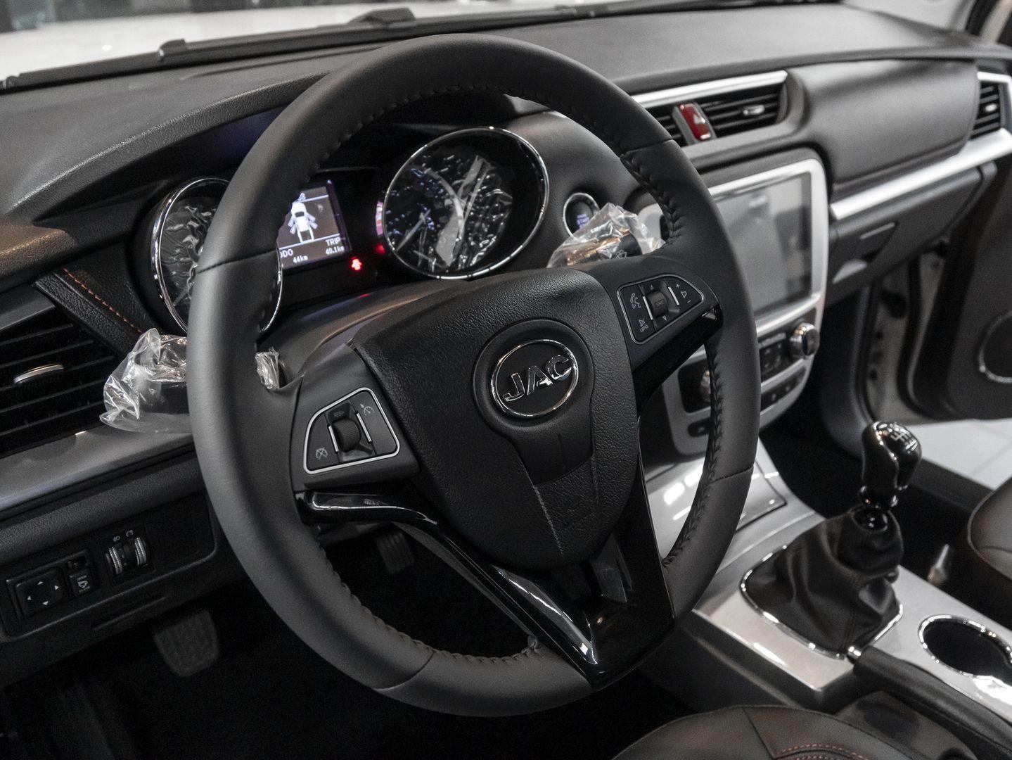 фото автомобиля 12