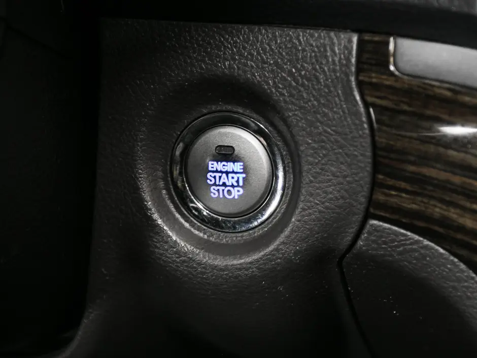 «Авто на Неве»