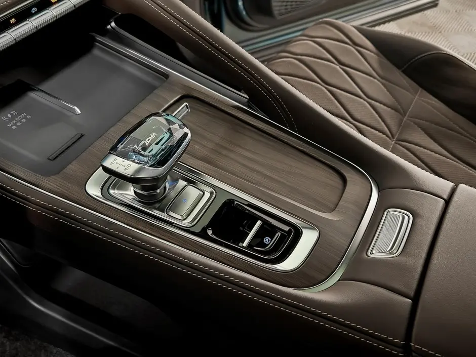 «Авто на Неве»