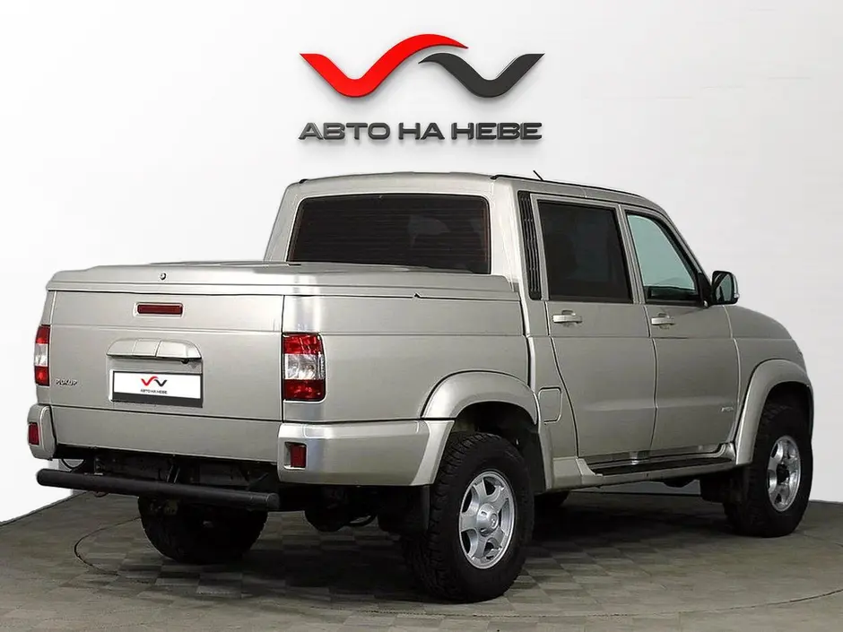 «Авто на Неве»