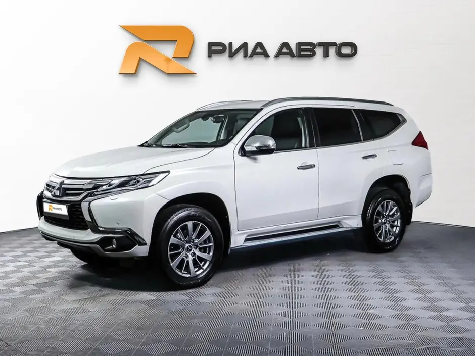 Mitsubishi Pajero Sport, 2017 г.