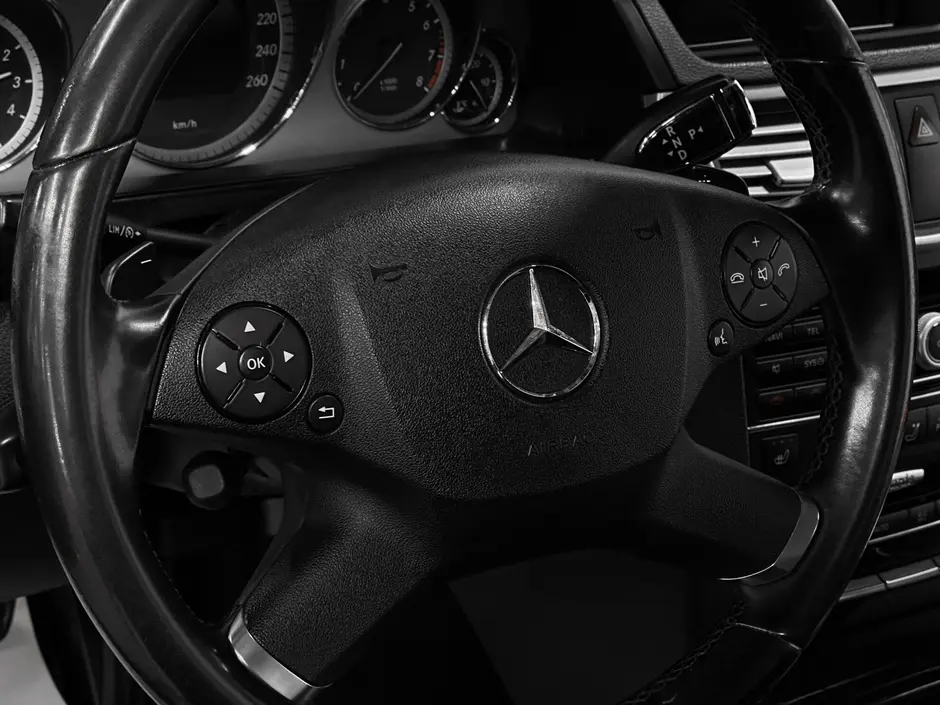 «Авто на Неве»