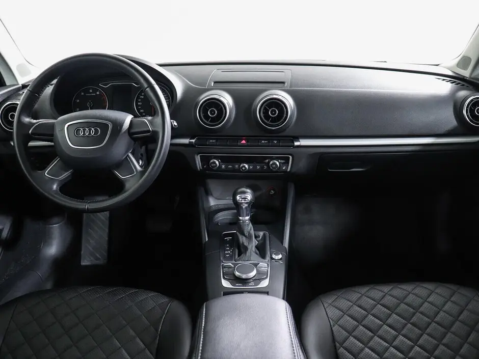 «Авто на Неве»