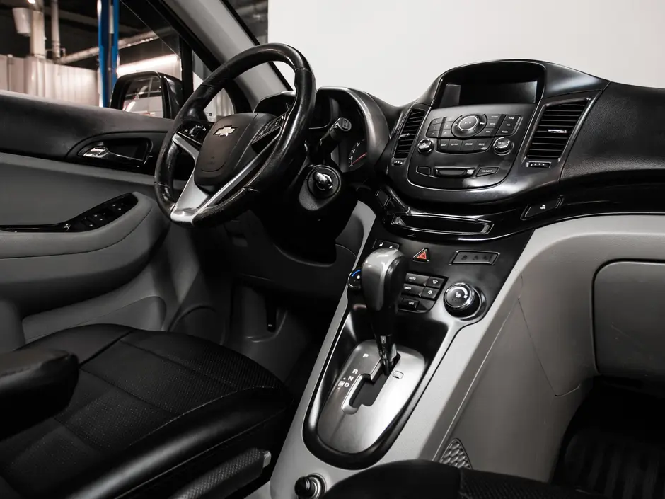 «Авто на Неве»