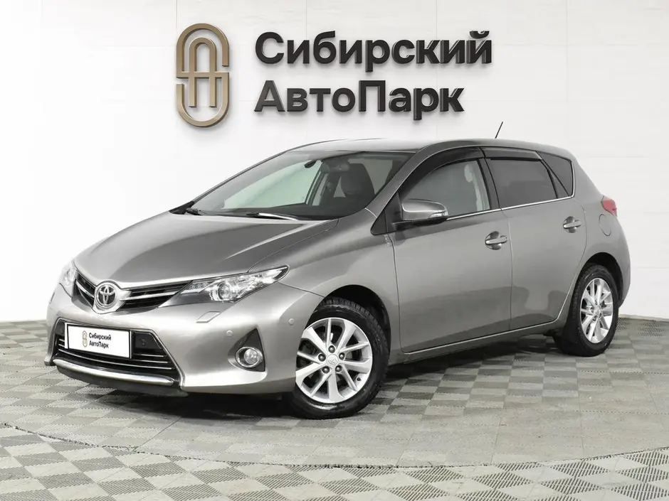 Toyota Auris, 2014 г.