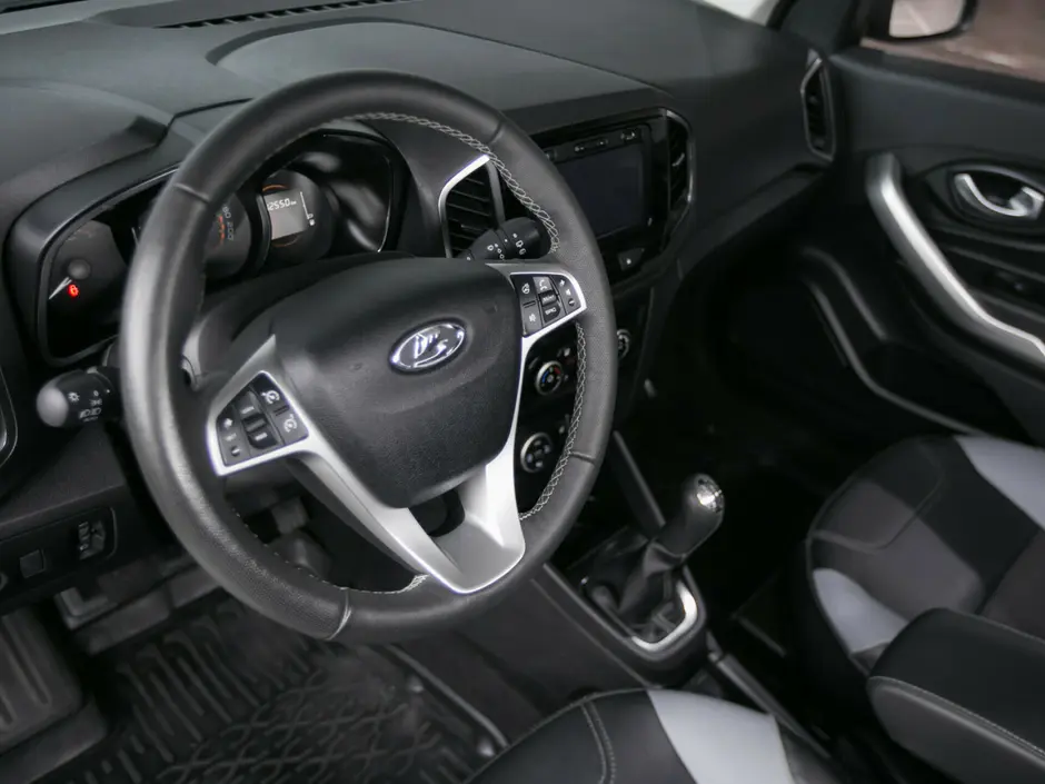 «Авто на Неве»